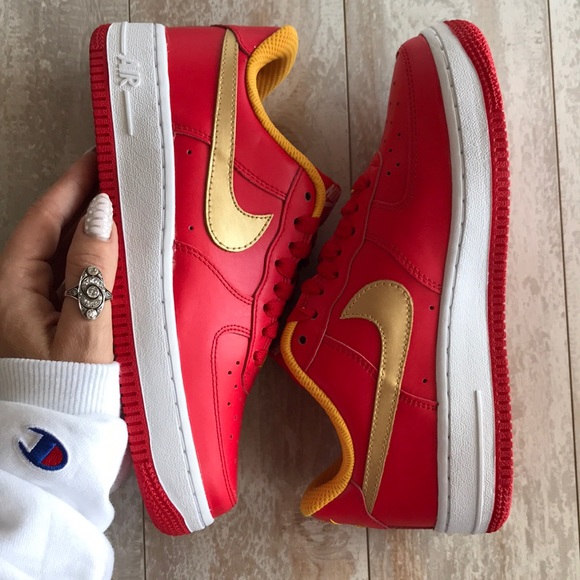 NWT Nike ID Air Force 1 Custom Leather Red - Picture 3 of 8